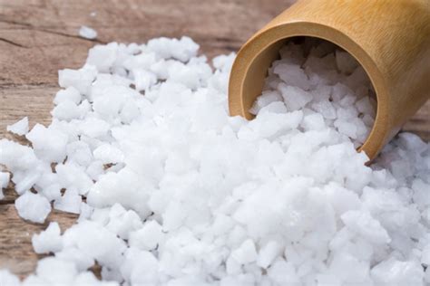 Simbolinis paveikslas, iliustruojantis klaidas (pvz., druskos druskos perteklius, per mažai druskos)