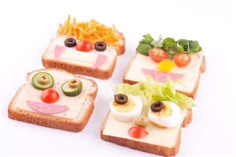 Žaismingai papuošti sumuštiniai vaikams