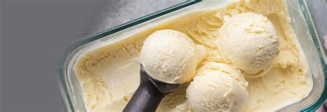 Naminių vanilinių ledų gaminimas