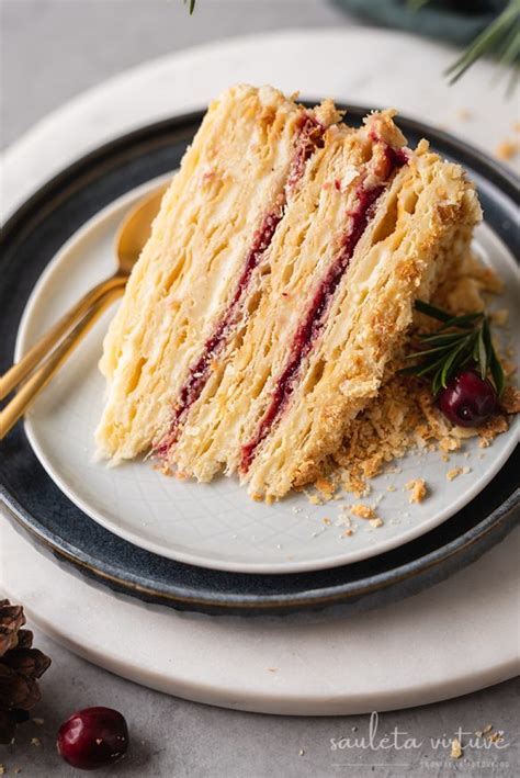 Papuoštas tortas Napoleonas