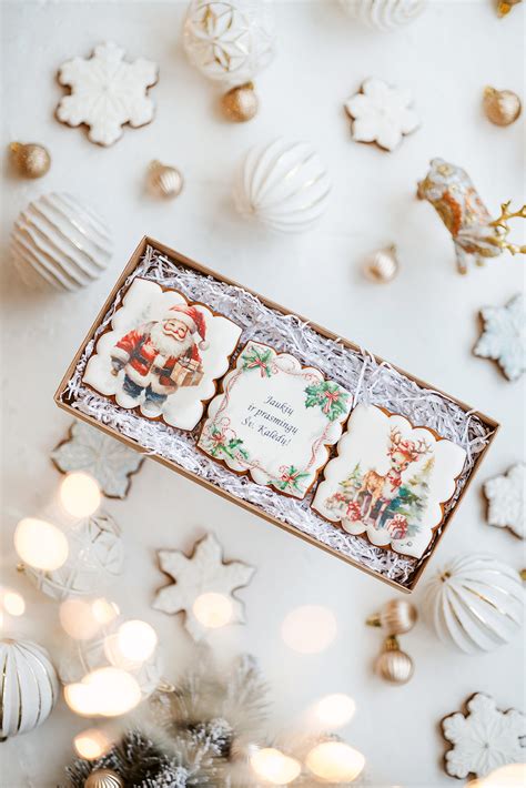 Dekoruoti meduoliai su glajumi