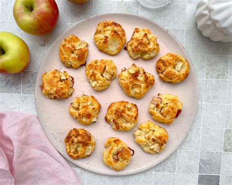 Nuotrauka su antimi ir obuoliais