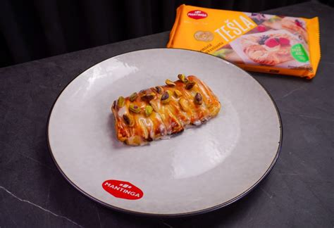 Pyragaitis su apelsinais ir pistacijomis