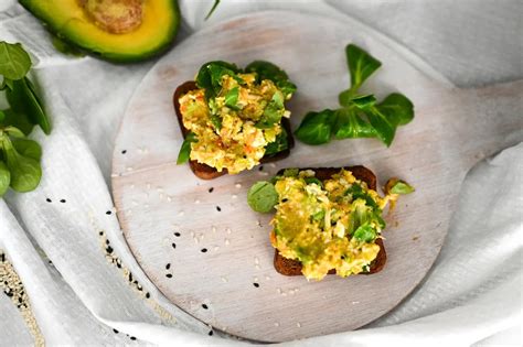 Sveiki pusryčiai su blyneliais