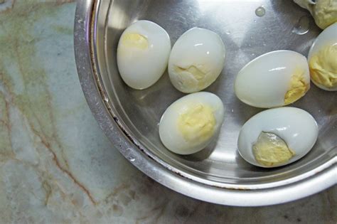 Cheminė reakcija, sukelianti žalią žiedą ant kiaušinio trynio