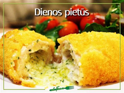 nuotrauka sūrio sriubos su šonine ir žalumynais