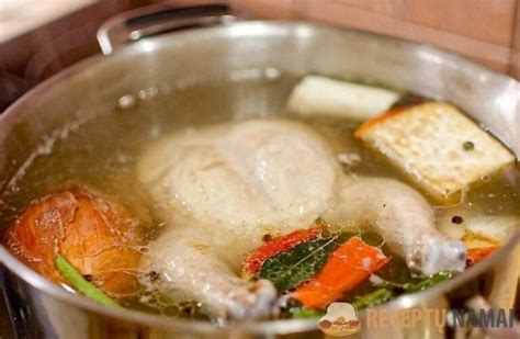 Skaidrus ir aromatingas vištienos sultinys