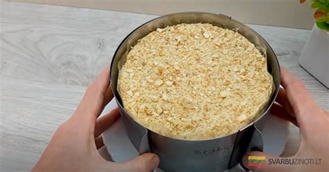 sausainių trupinių masė