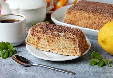 Sausainių ir citrinų pyragas