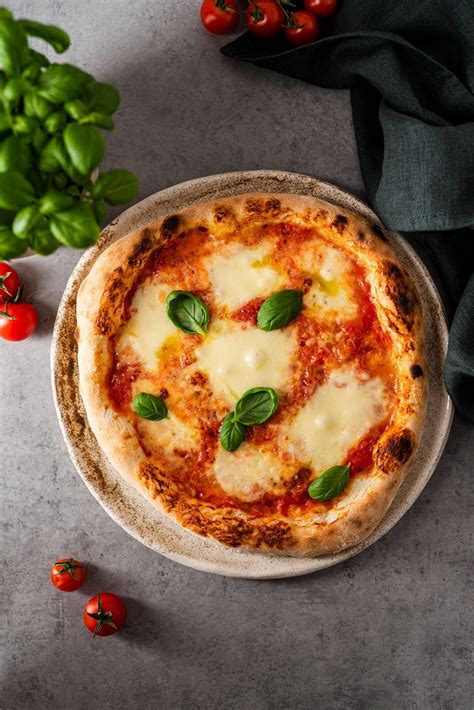 Tradicinės neapolietiškos picos