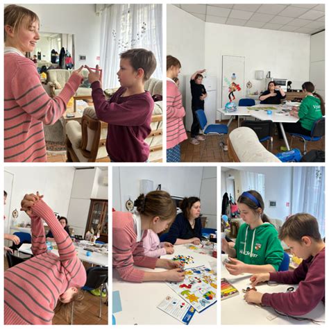 Vaikai ragauja šviežiai keptą duoną