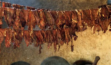 Vytintos jautienos išpjovos juostelės džiovinimo procese