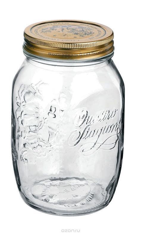 Stiklainis su raugintais burokėliais