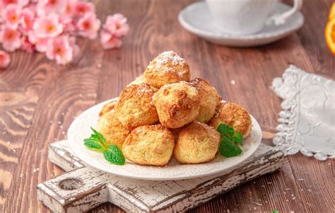 Sausainiai iš kokoso drožlių