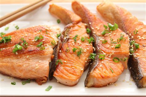 Lašiša su terijakio padažu ant grotelių