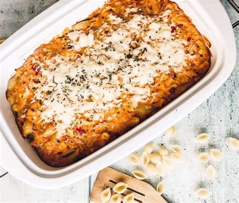 Apkepas su makaronais ir vištiena kepamas orkaitėje