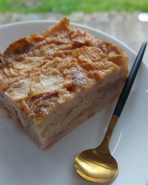 Obuolių pyragas be miltų ir cukraus