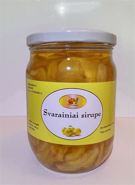 Svarainių sirupas stiklainyje