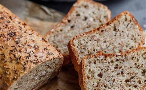 Sveika avižų duona su sėklomis