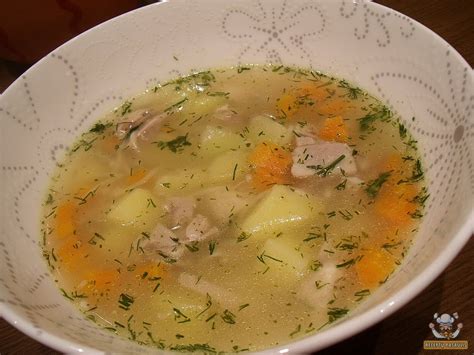 Vištienos sriubos su makaronais ir bulvėmis ingredientai