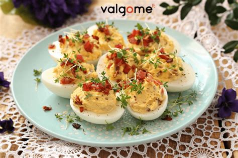 įdaryti kiaušiniai