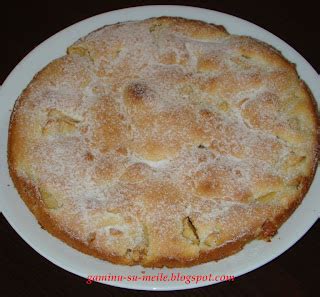 Obuolių ir kokoso drožlių derinys pyrage