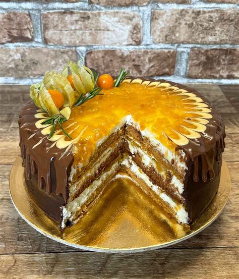 Lakštinio medaus torto nuotrauka