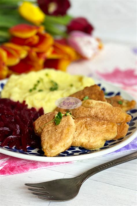 Jūros lydekos filė tešloje keptuvėje