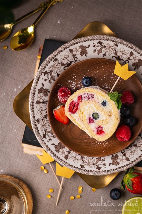 ingredientai biskvitui