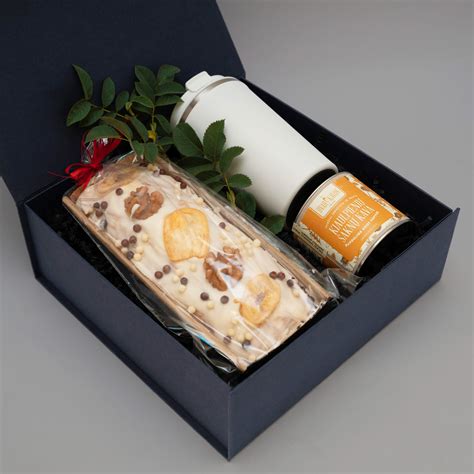 Saulainiai prie arbatos