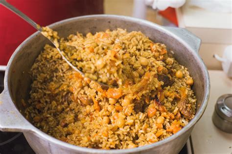 patiektas plovas su žalumynais