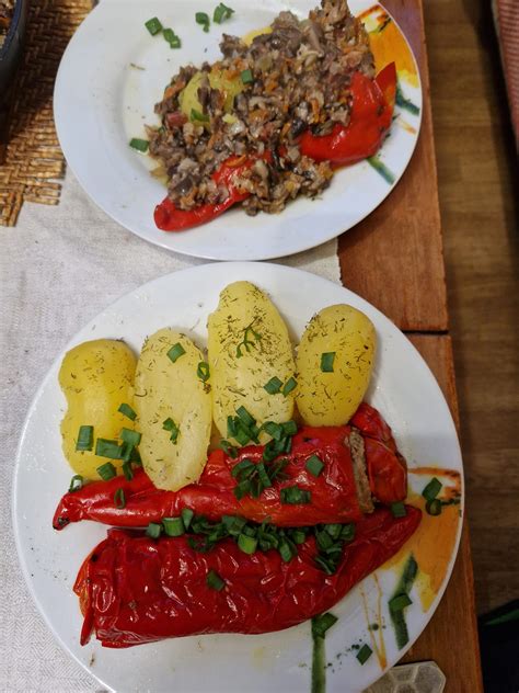 Įdarytos paprikos su malta mėsa