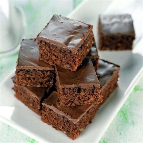 Įvairūs šokoladiniai pyragai