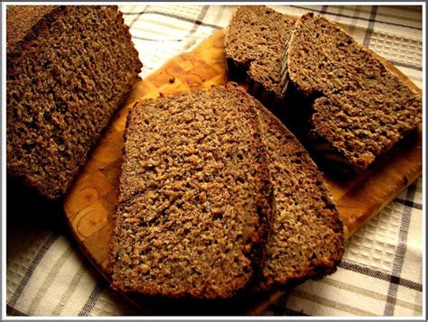 Istorinė juodos duonos nuotrauka