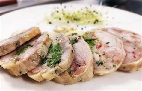 įvairūs faršo vyniotiniai