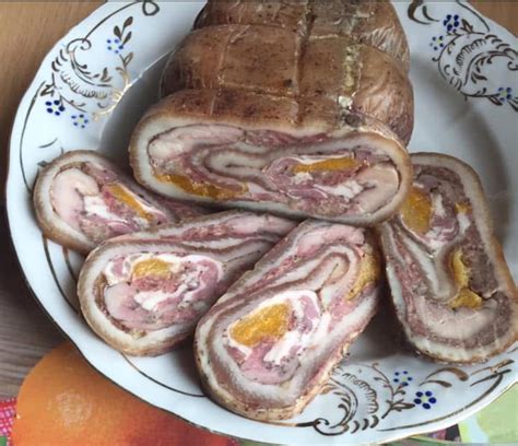 faršo vyniotinis su šonine