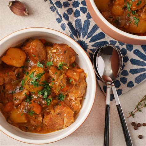 Įvairūs kiaulienos sprandinės patiekalai