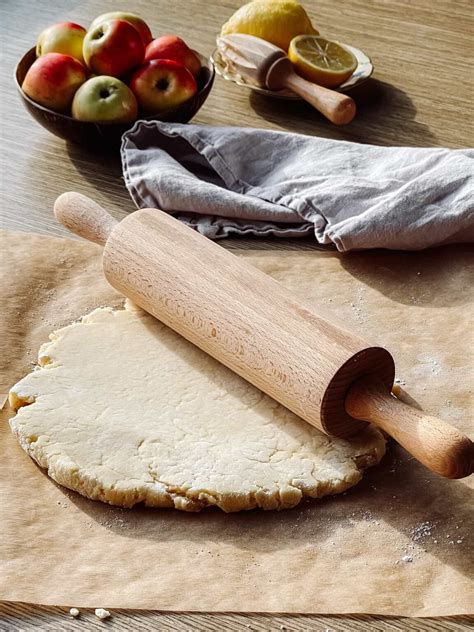 ingredientai picai ant kepimo popieriaus