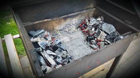 Dvi kepimo zonos grilyje