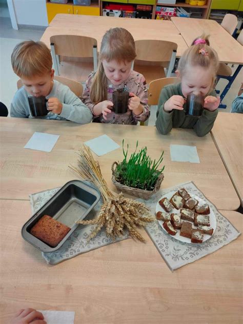 Vaizdas su įvairiomis duonos rūšimis
