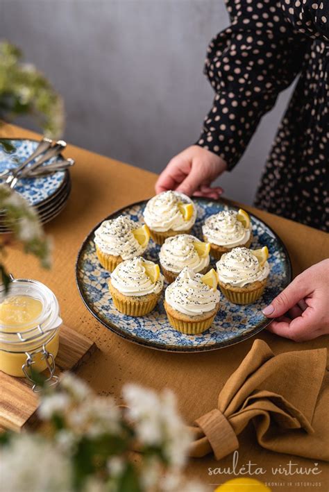 Keksiukai su medaus ir maskarponės kremu