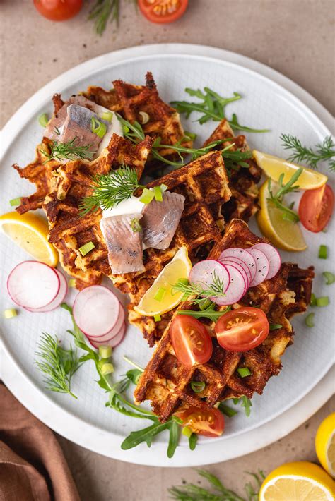 Bulviniai vafliai su lašiša