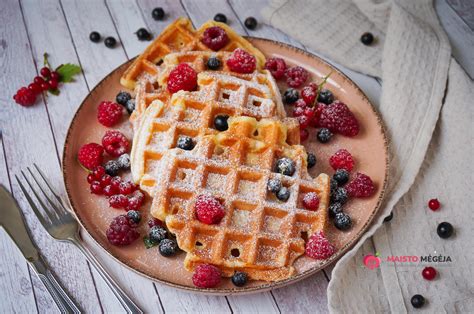 Daržovių vafliai su chia sėklomis