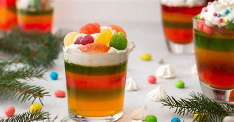 Įvairių spalvų želė gabaliukai