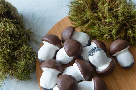 rankomis formuojami grybukai