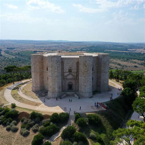 Castel del Monte pilis