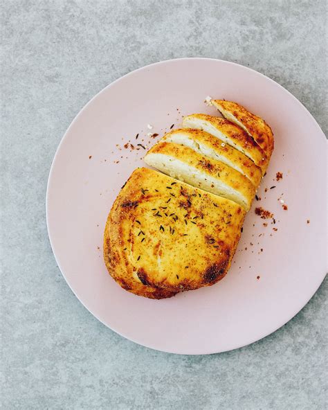 Keptas sūris su apelsinų ir šafrano padažu