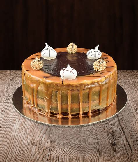 Šokoladinio torto puošimas