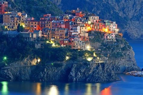 Italijos Rivjeros spalvingi kaimeliai