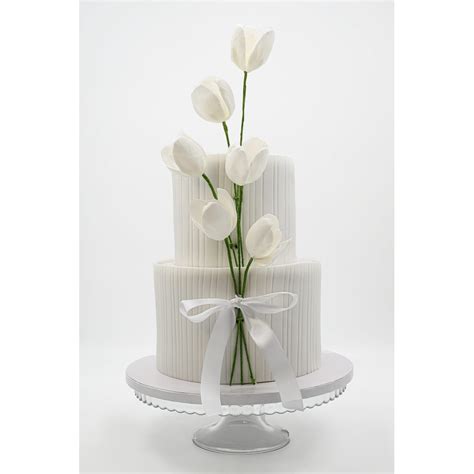 Vestuvinis tortas su gėlių puošyba